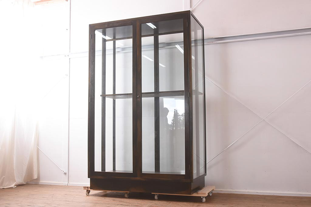 中古　吊りタイプ　アンティークテイストでシンプルなガラスケース(ショーケース、陳列棚)(R-042203)